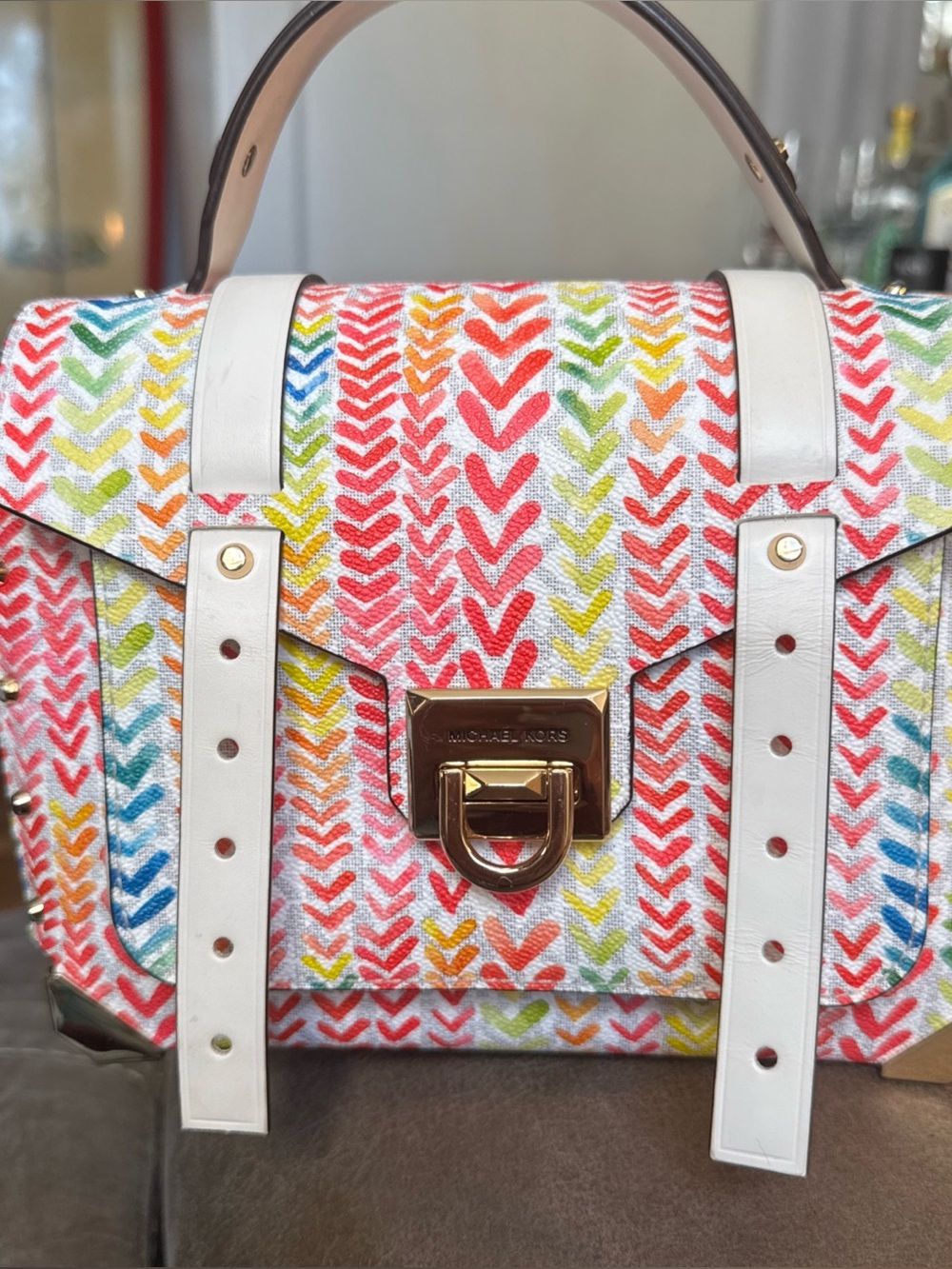 Michael Kors Exclusive, Rare Manhattan MD Crossbody Bag White/Bright❤️Motif logo